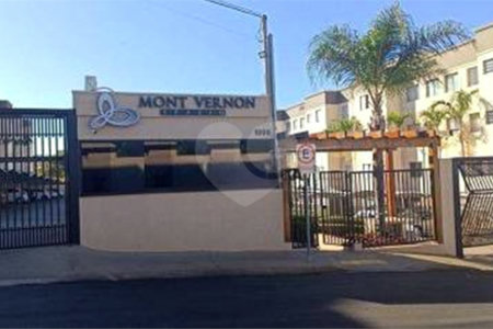 Apartamento no Condomínio Monte Vernon