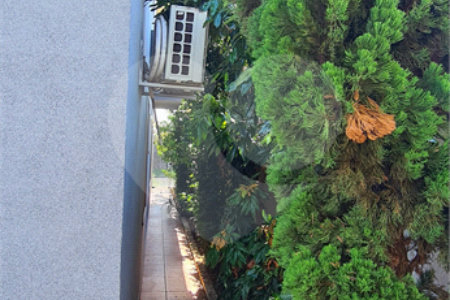 Casa térrea no Condomínio Jardim Botânico , localizado na cidade Bady Bassit/SP .