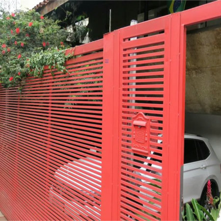 Casa à venda com 4 quartos, sendo 2 suítes, em Jardim Leonor, São Paulo, SP