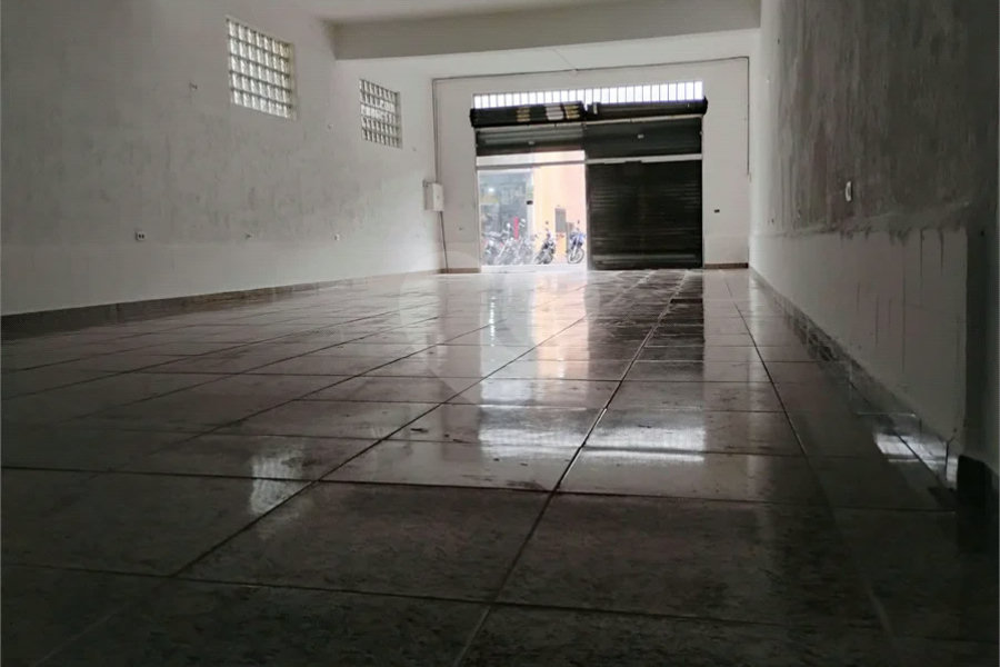 Excelente Loja Comercial na Vila Santa Catarina!!!