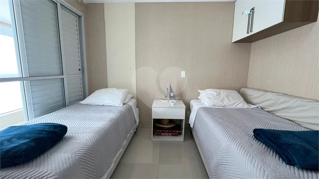 Apartamento à venda com 3 quartos, sendo 2 suítes,  em Riviera de São Lourenço, Bertioga, SP