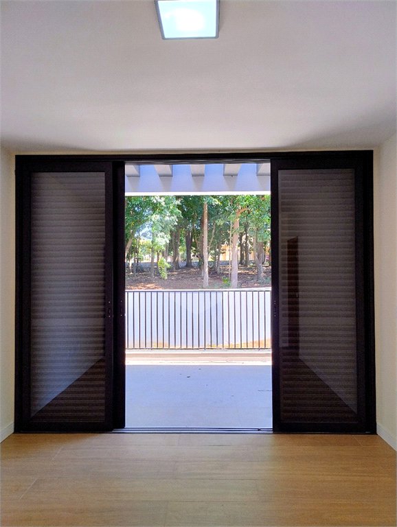 Casa a venda no condomínio Faber III