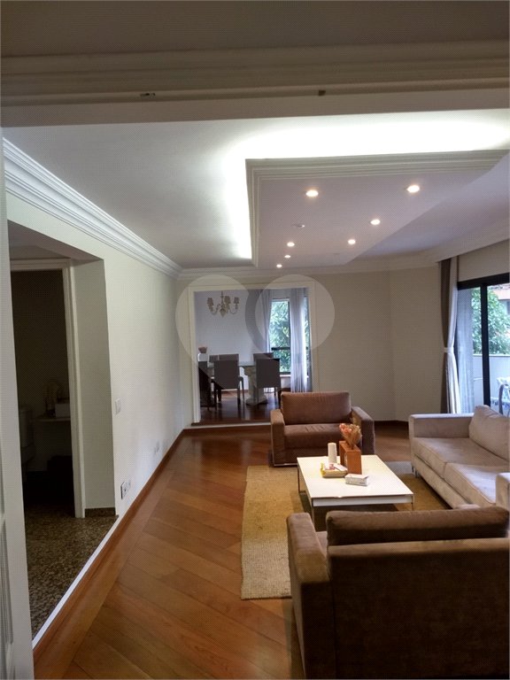 APARTAMENTO ALTO PADRÃO NA ACLIMAÇÃO A 36% ABAIXO DO VALOR DE MERCADO.