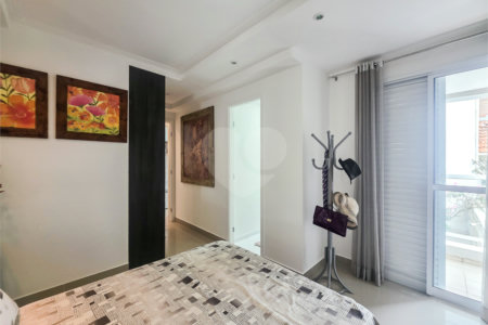 Apartamento - Ipiranga - 2 Quartos / Dormitórios - 1 Vaga - Venda / Compra