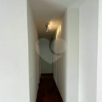 Excelente apartamento de 3 dormitórios, sendo uma Suíte e 2 vagas de garagem.
