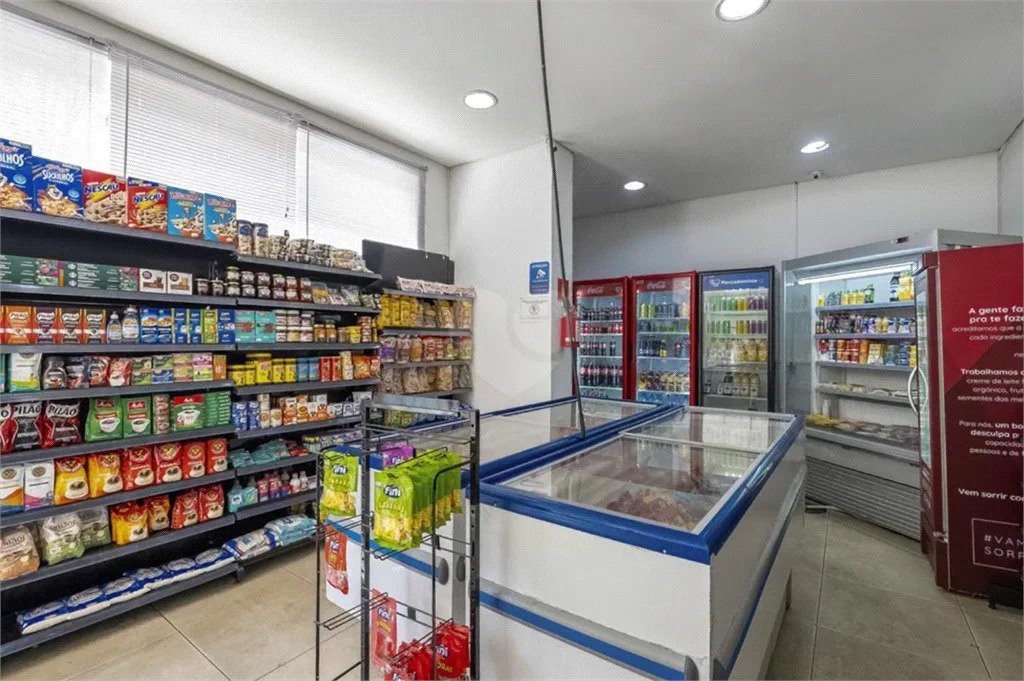 Apartamento à venda com 3 quartos, sendo 1 suíte, em Parque Reboucas, São Paulo, SP