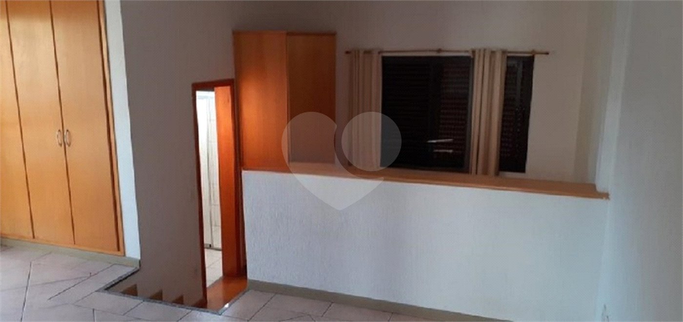 Apartamento no Condomínio Maktub.