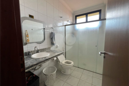 Casa a venda com 5 quartos em São Carlos