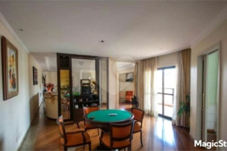 Apartamento 580m², 4 quatos, sendo 4 suítes, 5 vagas de garagem, à venda no Bosque da Saúde