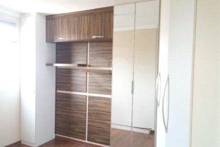Apartamento no Condomínio Mont Vernon