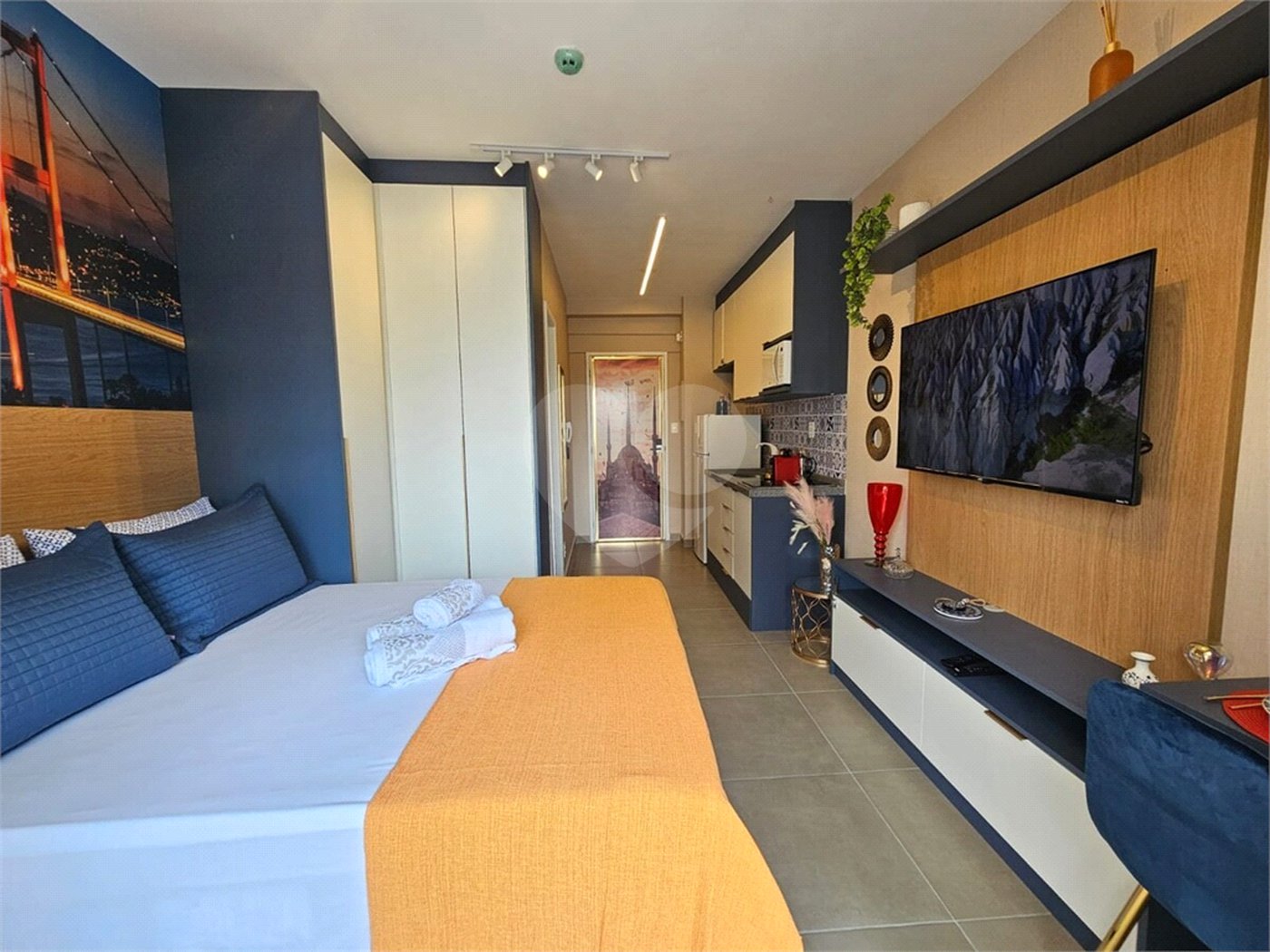 Apartamento Mobiliado a Venda no Campo Belo