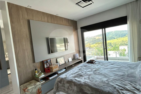 Casa a venda no Condomínio Reserva de Santa Isabel - Louveira SP.