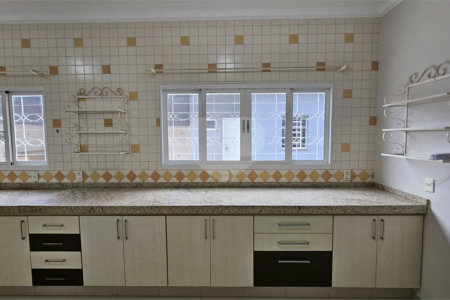 Casa Locação e Venda Condomínio Portal de Itaici 04 Dormitórios 02 suítes