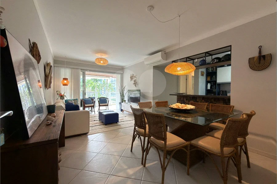 Apartamento à venda com 3 quartos, sendo 1 suíte, em Riviera de São Lourenço, Bertioga, SP
