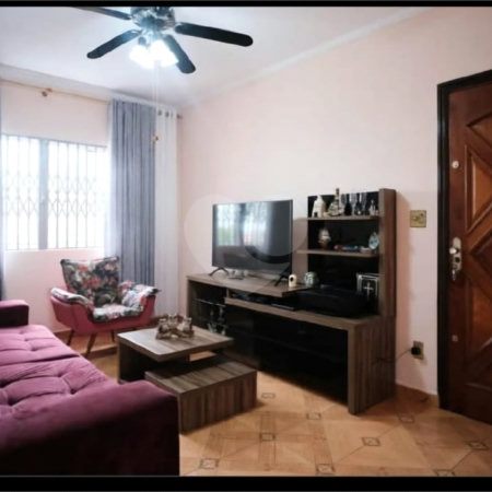 Casa na Rua Maria Angélica Franci