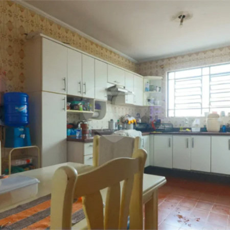Casa com 210m² , 3 dormitórios , sendo 1 suíte , 2 vagas , à venda no Jabaquara.