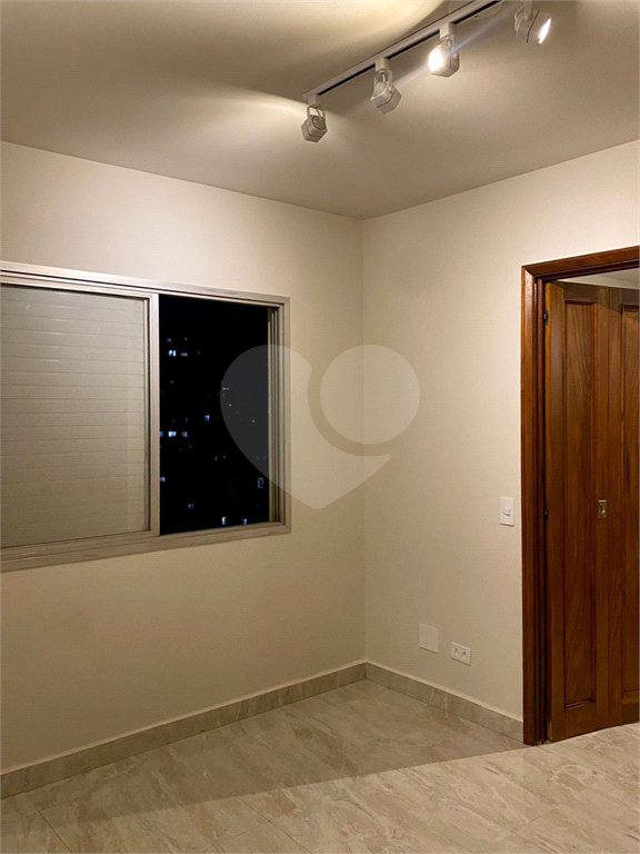Apartamento 1 Dormitório à Venda na Rua Frei Caneca