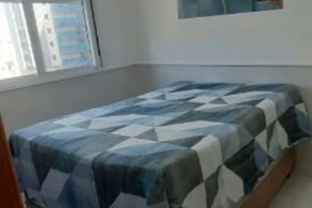 🏖️ BELO APARTAMENTO NO CORAÇÃO DA VILA CAIÇARA – PERTINHO DA PRAIA!