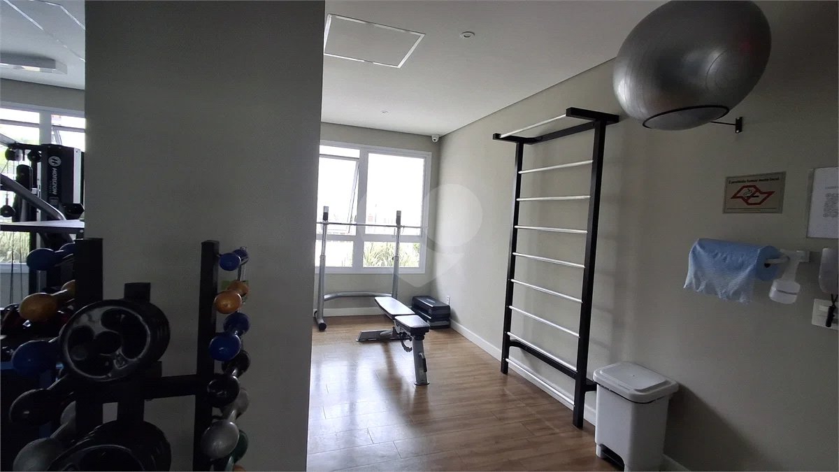 Apartamento com 2 vagas no Campo Belo