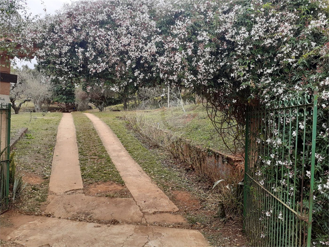 Spa Rural Chácara das Rosas à venda, a apenas 3 km do centro.