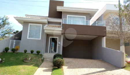 Casa à venda com 3 suítes no condomínio Picollo, Louveira - SP
