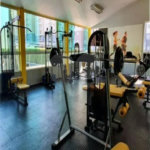 Indaiatuba - Condomínio Grand Ville - Apto mobiliado - Locação - R$ 3.000,00 - condominio - R$ 620,82 - IPTU - R$ 102,83- Apartamento 63m³ - 3 quartos - Apartamento semi mobiliado com ar condicionado - 1 quarto suíte. Inclui cama box Queen e guarda roupa modulado grande. 1 quarto com guarda-roupas.