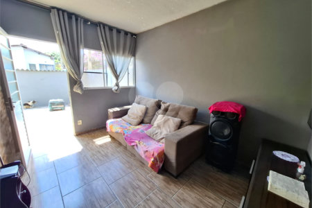 Casa à venda com 2 quartos em Popular III, Louveira, SP
