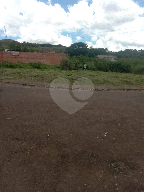 Terreno à venda – 402,87 m² Prolongamento do Jardim das Torres.