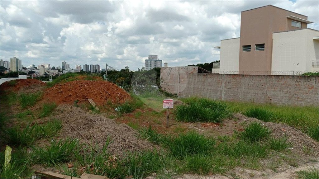 Terreno à Venda no Bairro Santa Julia - São Carlos