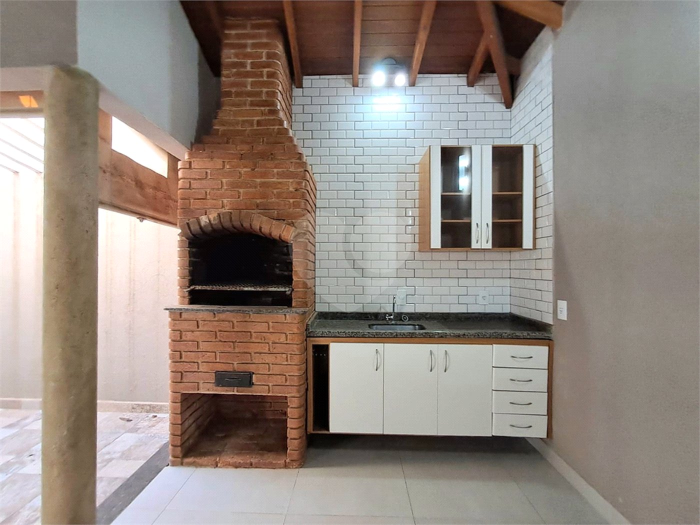 Casa à venda próxima ao SESC com 3 suites