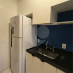 Studio completo, em frente ao Metro Borba Gato.