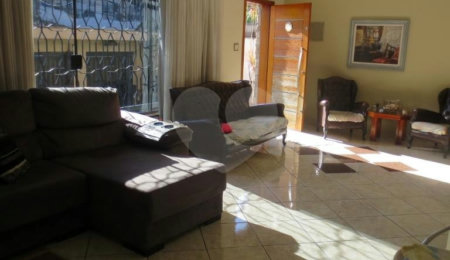 Sobrado à venda com 4 quartos, sendo 1 suíte, em Cambuci, São Paulo, SP