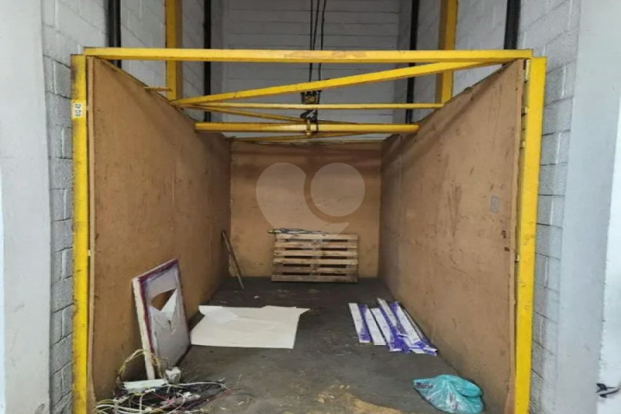 Excelente Galpão de 1.000 M² divididos em dois pavimentos de 500 M²