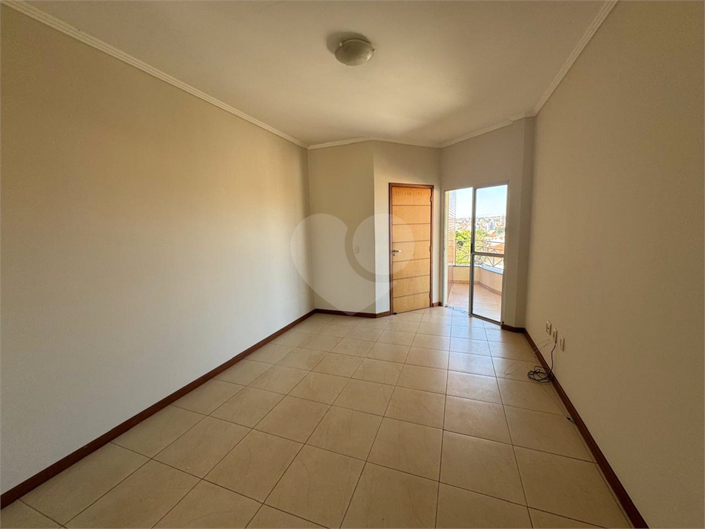 Apartamento de 2 Dormitórios á venda, no Parque Santa Marta em São Carlos.