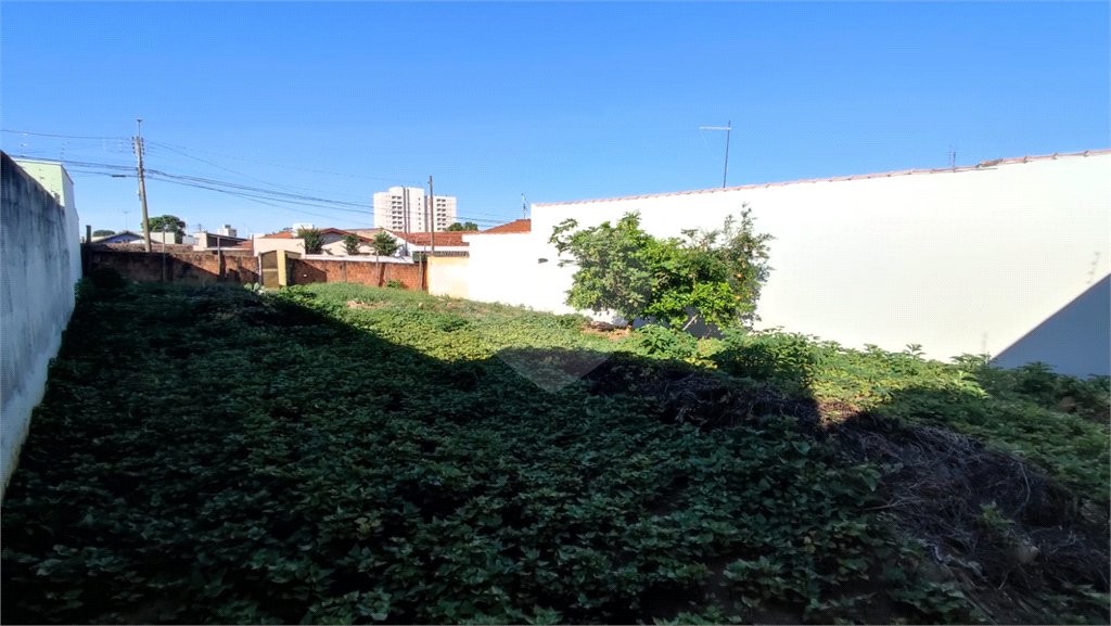 Terreno à Venda em São Carlos, no bairro Nossa Senhora de Fátima