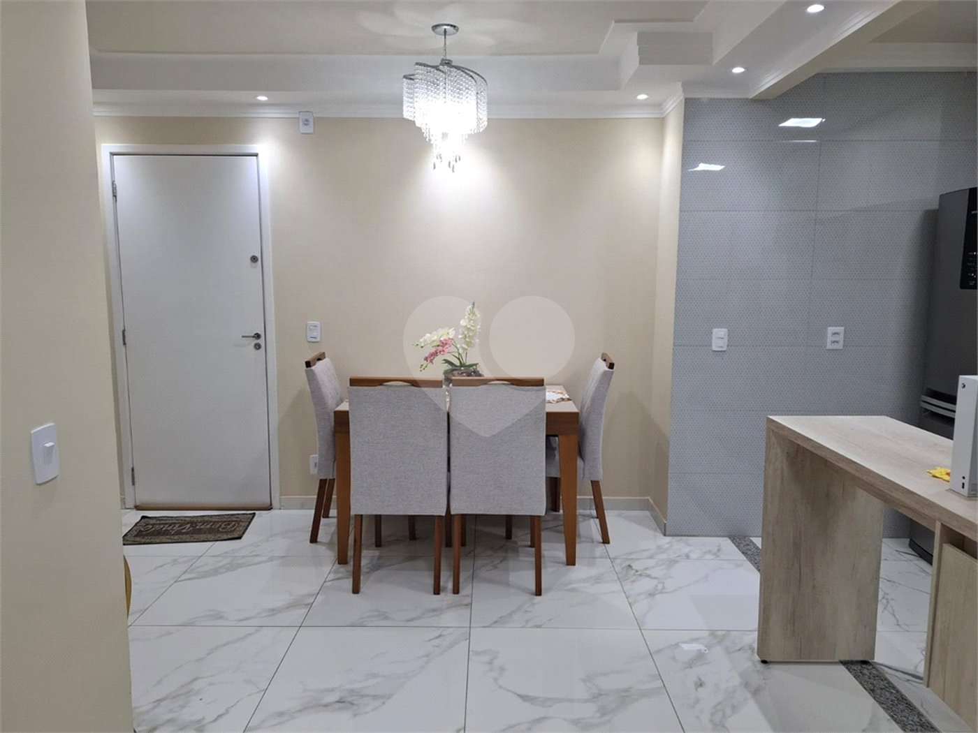 Apartamento com dois dormitórios a venda no Residencial Sineu