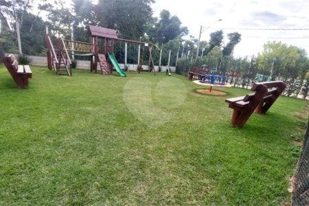 Indaiatuba - Condominio Jardins di Roma - Venda -Locação 0 R$ 10.000,00 mais encargos - condominio - R$ 650,00 - IPTU - R$ 230,00 - Terreno 300ms - construido 170 metros quadrados - Terrea - 3 quartos, uma suíte e uma demi suite , 4 banheiros , piscina - Preparado para água quente até a piscina!!