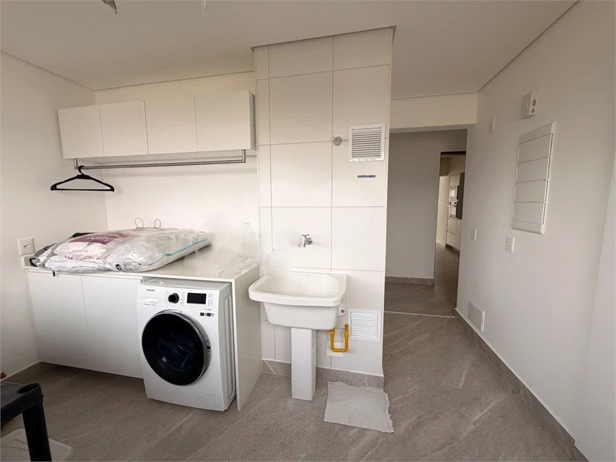 Apartamento para alugar com 2 suítes em Alto da Boa Vista, São Paulo, SP