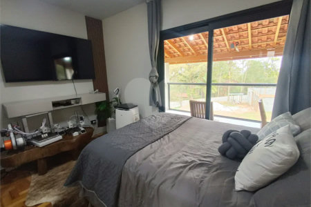 Chácara à venda com 3 quartos em Loteamento Recanto da Paz, São Roque, SP