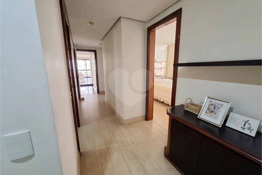Apartamento, a venda, com 300m² de área privativa, 4 suítes, 4 vagas - Santana / SP