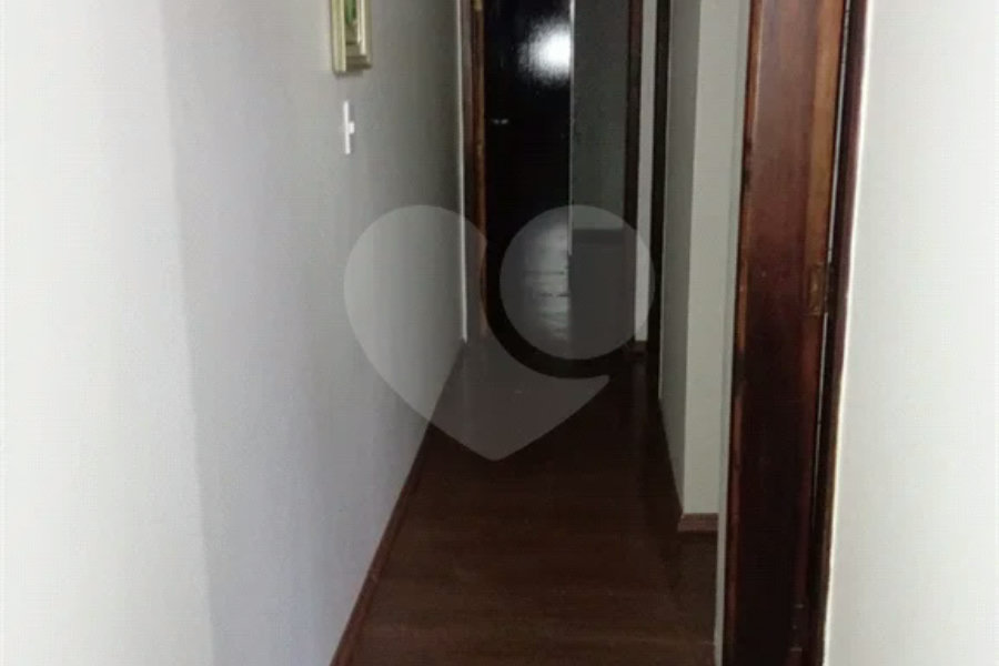 Sobrado com 3 dormitórios na Vila Ede