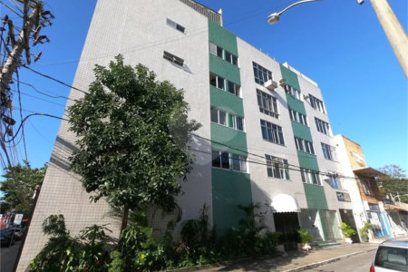 Cobertura Duplex para venda no Edificio Tarre Junior em Cabo Frio/RJ.