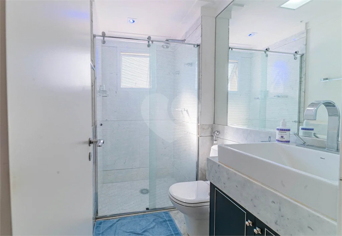 Apartamento para venda no condomínio Piazza Suprema - Praça Visconde de Souza Fontes