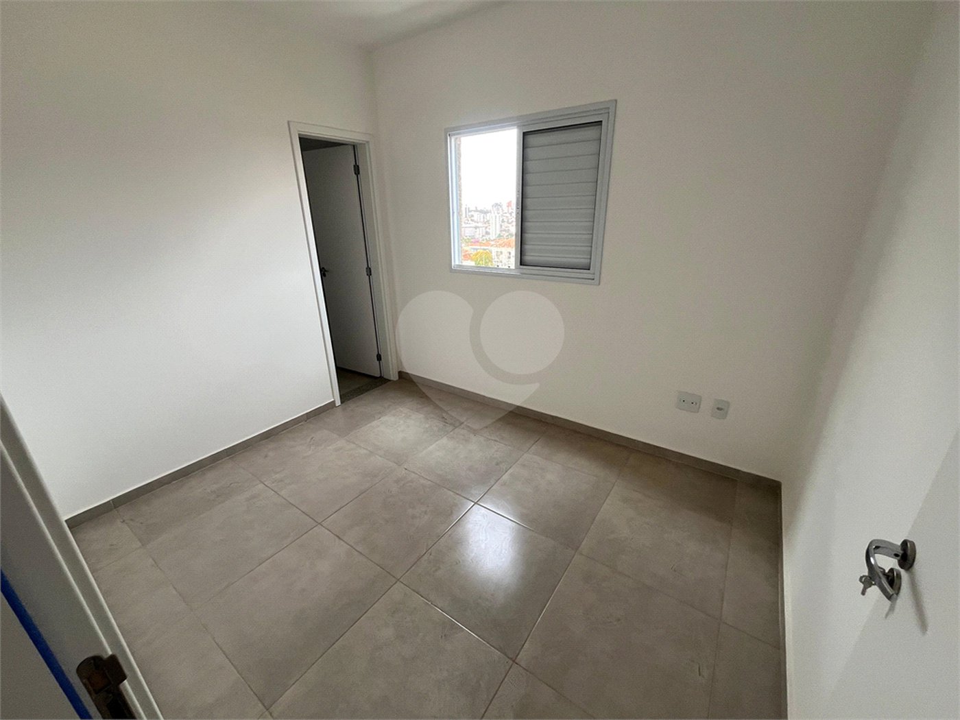 Apartamento com suíte na Vila Prado