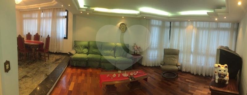 Oportunidade - Apto. 4 Suites / 4 Vagas de garagem