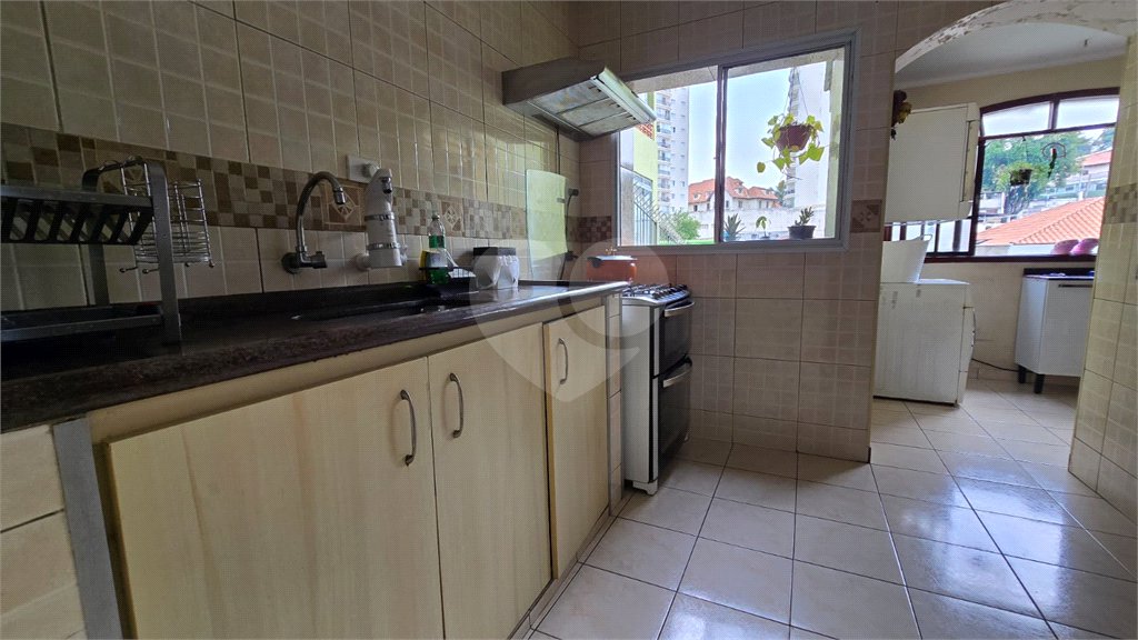 SOBRADO A VENDA FEITO PARA RENDA, FAMÍLIA GRANDE OU 2 CASAS | PRÓXIMO À ESTAÇÃO PIRITUBA!