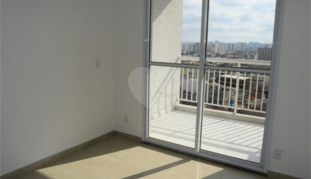 Apartamento à venda com 3 quartos, sendo 1 suíte,  em Catumbi, São Paulo, SP