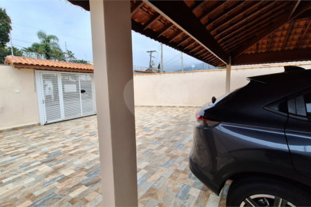 Casa térrea á venda - Peruíbe