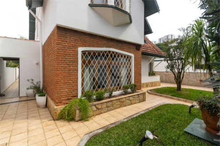 Casa à venda com 3 quartos, sendo 1 suíte, em Jardim Marajoara, São Paulo, SP