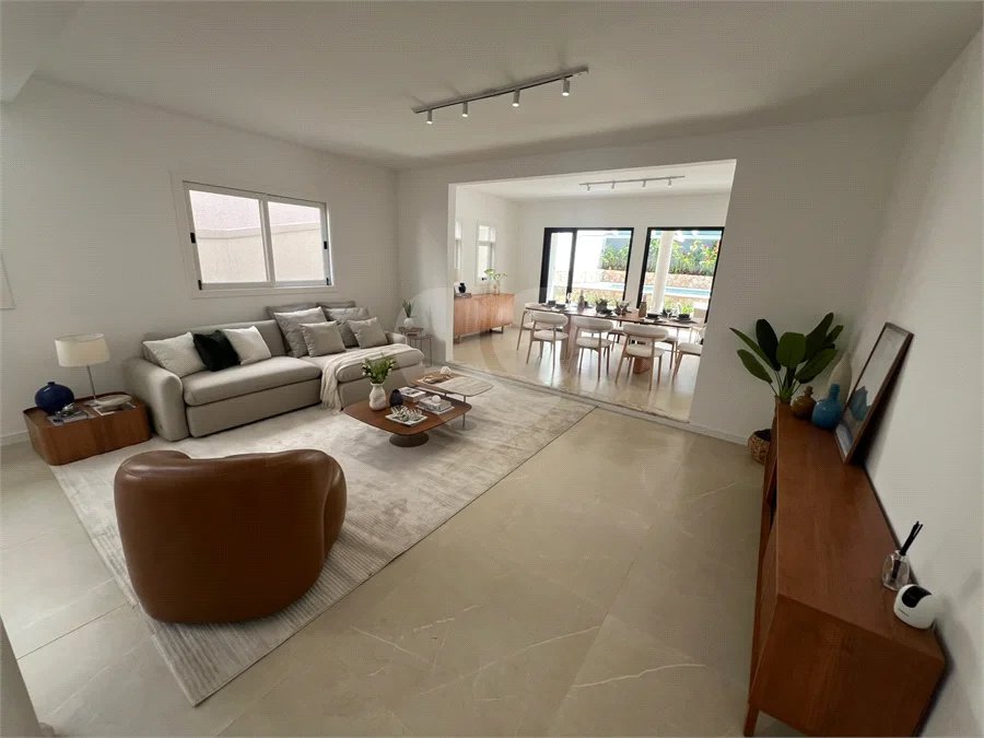 Casa à venda com 4 suítes no condomínio Alphaville 3, Santana de Parnaíba - SP